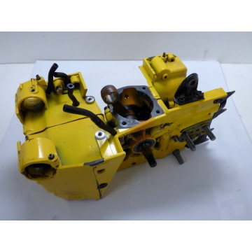 BAS-MOTEUR + POMPE A HUILE...