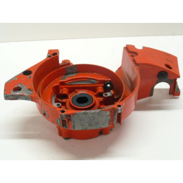 CARTER MOTEUR (coté volant)...
