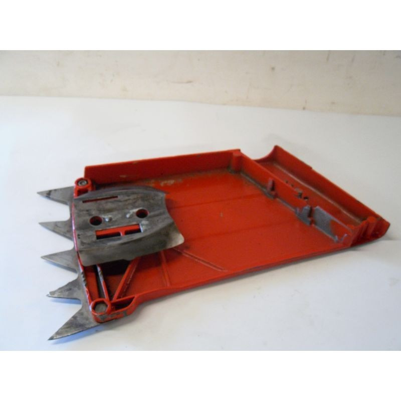 Carter De Chaîne PEUGEOT Années 40-50 - Aluminium Argent/rouge - Occasion