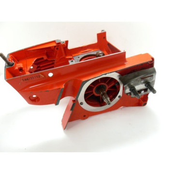 BAS-MOTEUR + POMPE A HUILE...