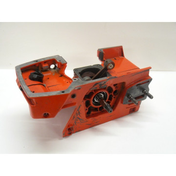 BAS-MOTEUR HUSQVARNA 268 XP...