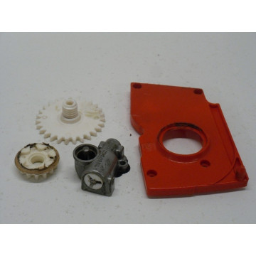 POMPE A HUILE STIHL 015 L (1)