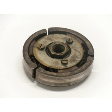 EMBRAYAGE STIHL 048 AV (1)