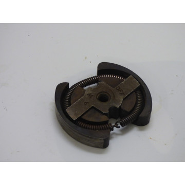 EMBRAYAGE  HUSQVARNA 235 (1)