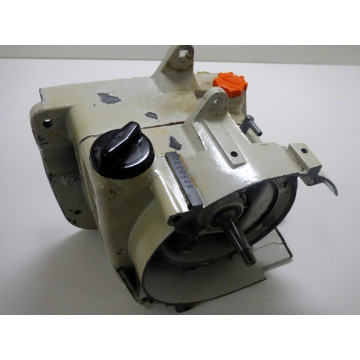 BAS-MOTEUR + POMPE A HUILE...