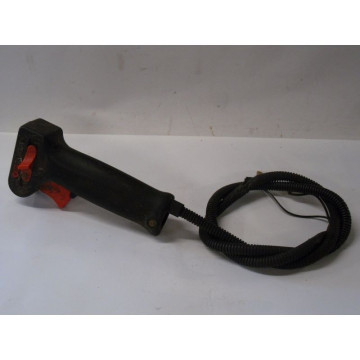 MANETTE DE GAZ...