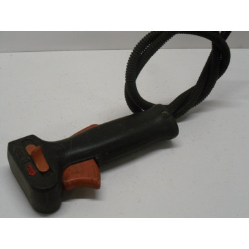MANETTE DE GAZ STIHL FS 220...