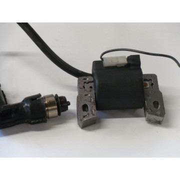 BOBINE ALLUMAGE MOTEUR B&S...