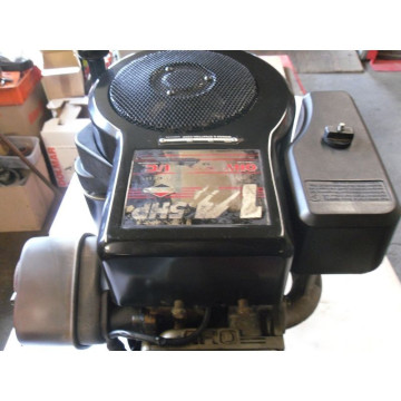 MOTEUR BRIGGS & STRATTON...