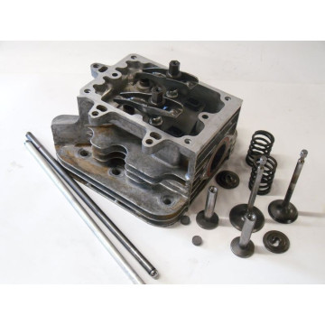 CULASSE+SOUPAPES MOTEUR B&S...