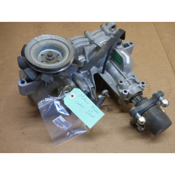 MOTEUR HYDRO-GEAR  DROIT...