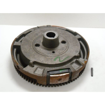 VOLANT MAGNETIQUE B&S 13 HP...