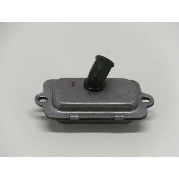 RENIFLARD MOTEUR B & S 5 HP...