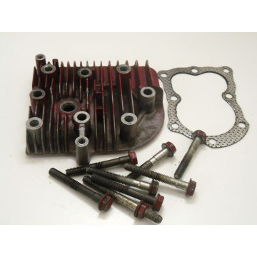 CULASSE MOTEUR B&S 5 HP (14)
