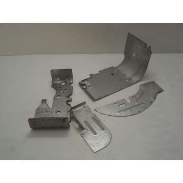 TOLES DE PROTECTION MOTEUR...