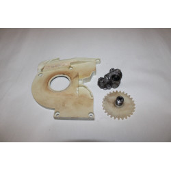 POMPE A HUILE TRONCONNEUSE...