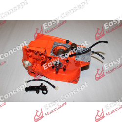 BAS MOTEUR + POMPE A HUILE...