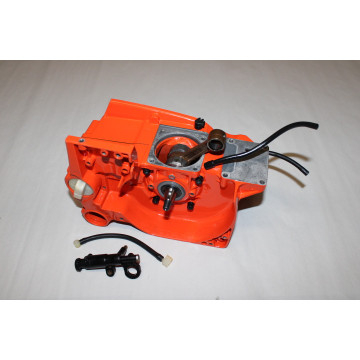 BAS MOTEUR + POMPE A HUILE...