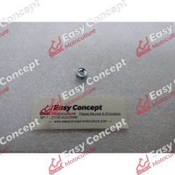 Vendu Par 4 Ecrous...