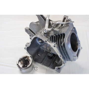 CYLINDRE-PISTON MOTEUR...
