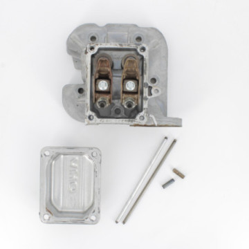 CULASSE GAUCHE MOTEUR...