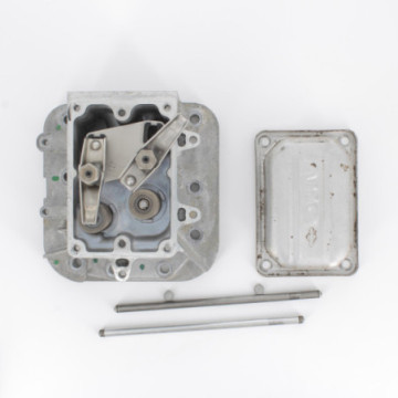 CULASSE + SOUPAPES MOTEUR...