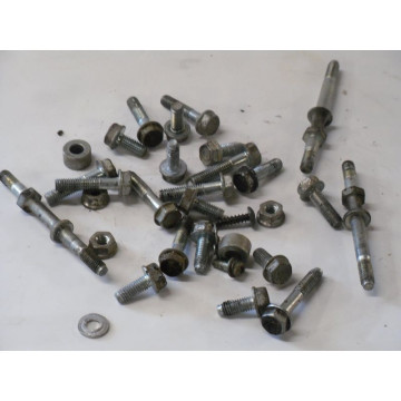 LOT VISSERIE MOTEUR HONDA...