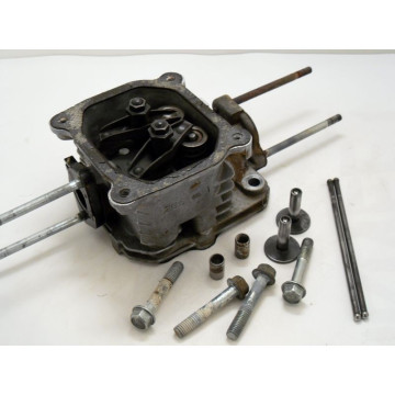 CULASSE  MOTEUR HONDA GXV...