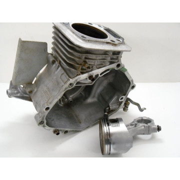 CYLINDRE-PISTON MOTEUR...