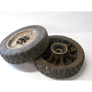 ROUES ARRIERE TONDEUSE...