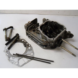 CULASSE COMPLETE MOTEUR...