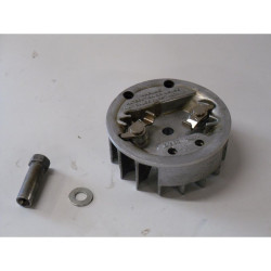 VOLANT ET CLIQUET LANCEUR...