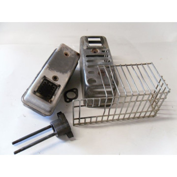 ECHAPPEMENT+GRILLE MOTEUR...
