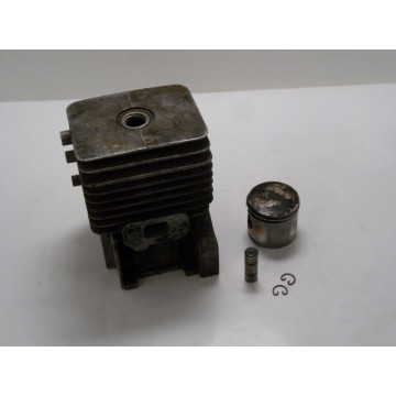 CYLINDRE-PISTON POMPE A EAU...