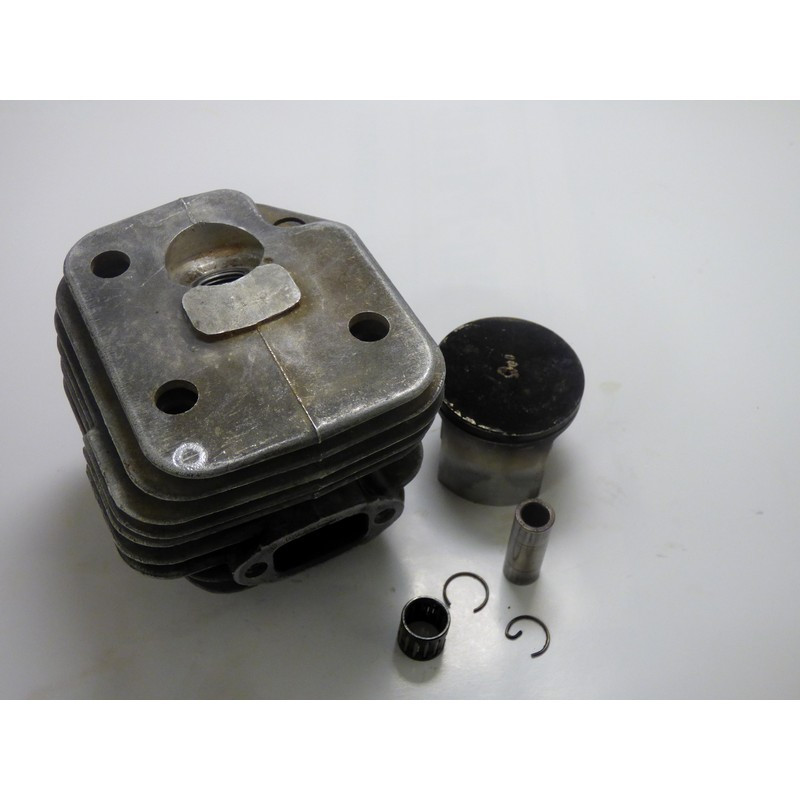 CYLINDREPISTON ( SANS SEGMENT ) JONSERED 670 (1)