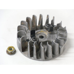 VOLANT ET CLIQUET LANCEUR...