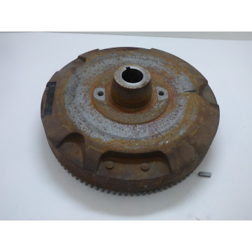 VOLANT MAGNETIQUE B&S 14 HP...