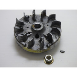 VOLANT MAGNETIQUE STIHL FS...