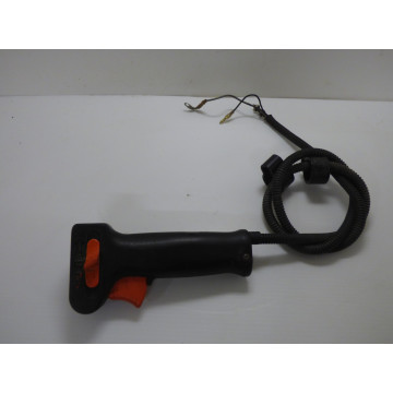 MANETTE DE GAZ+CABLE STIHL...