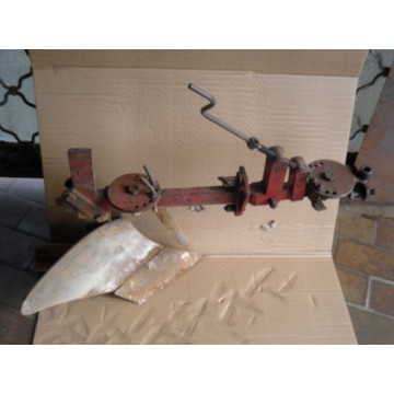 CHARRUE  MITSUBISHI CT 336 (1)