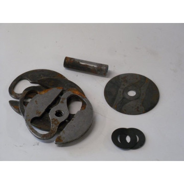 EMBRAYAGE MAKITA DBC 300 (1)
