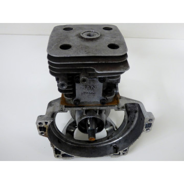 BAS - MOTEUR ZENOAH KOMATSU...