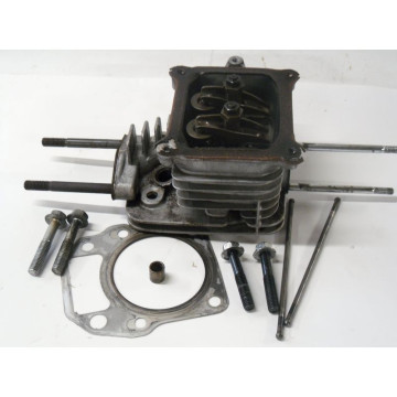 CULASSE MOTEUR SUZUKI...