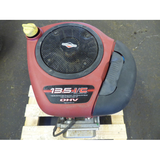 MOTEUR BRIGGS & STRATTON 13,5 HP I/C (1) MOTEUR B/S 13,5 HP (1)