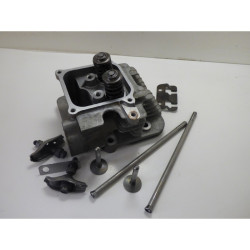 CULASSE + TIGES + SOUPAPES...