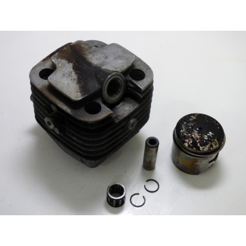 CYLINDRE-PISTON ROBIN NB 03...