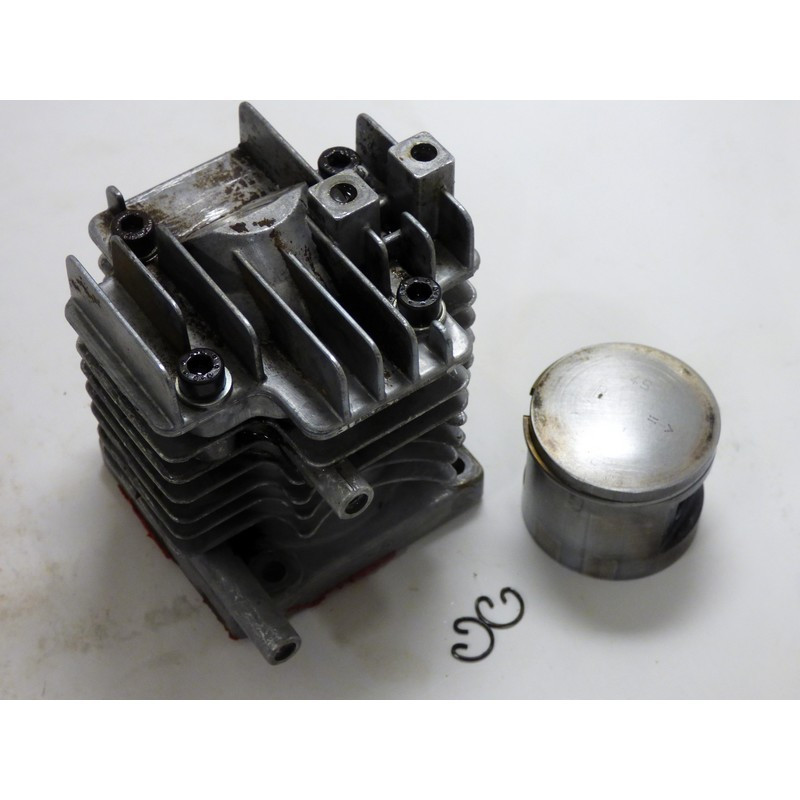 CYLINDREPISTON OLEOMAC 935 DX (1)