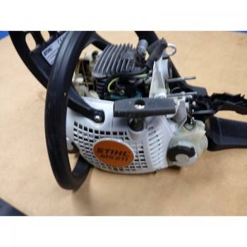 TRONCONNEUSE STIHL MS 211