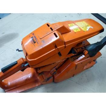 TRONCONNEUSE HUSQVARNA 394 (1)