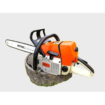 TRONCONNEUSE STIHL 046